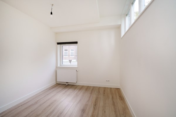 Medium property photo - Schoonderloostraat 155E, 3024 TT Rotterdam