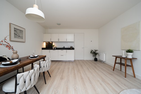 Medium property photo - Mathenesserweg 127A03, 3027 HM Rotterdam