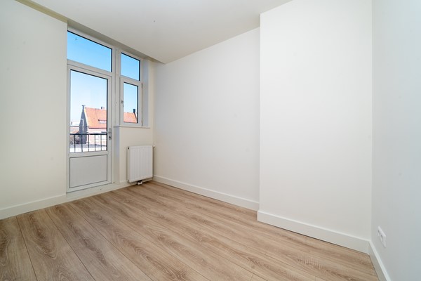 Medium property photo - Mathenesserweg 127A03, 3027 HM Rotterdam