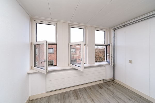 Medium property photo - Mathenesserweg 33E, 3027 HE Rotterdam