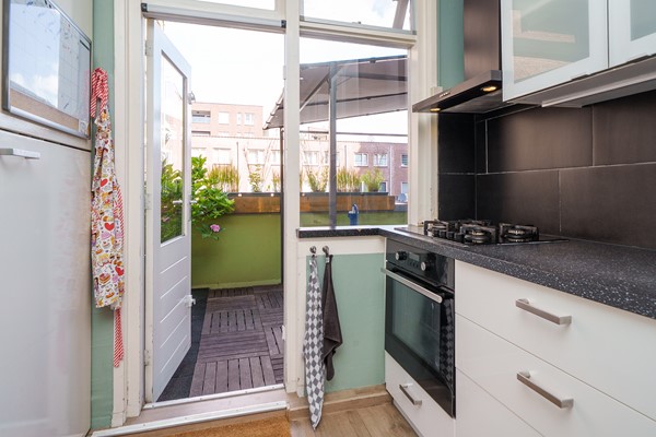 Medium property photo - Mathenesserweg 179B, 3027 HS Rotterdam