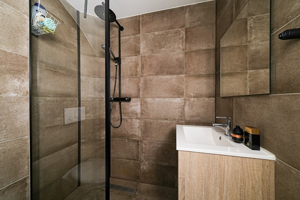 Medium property photo - Katendrechtse Lagedijk 142B, 3081 ZC Rotterdam