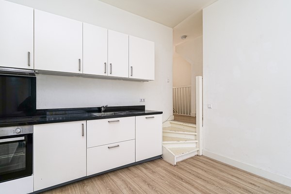 Medium property photo - Mathenesserweg 127C, 3027 HM Rotterdam