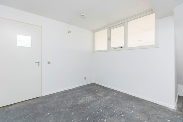 Medium property photo - Volmarijnstraat 108B, 3021 XW Rotterdam