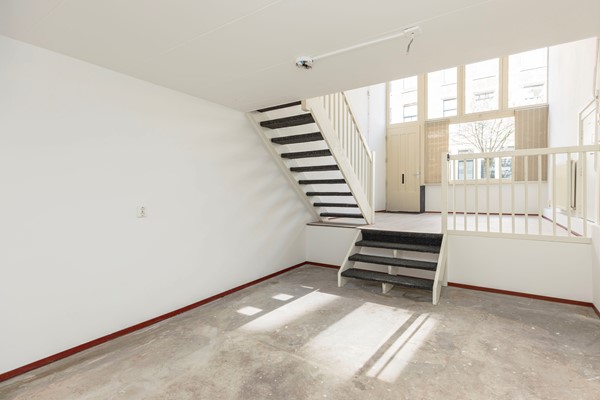 Medium property photo - Volmarijnstraat 108B, 3021 XW Rotterdam