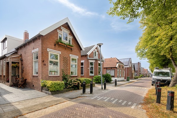 Te koop: NIEUW IN DE VERKOOP! Gezellig, in centrum gelegen vrijstaand woonhuis!