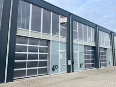 voorzijde met bord.jpg