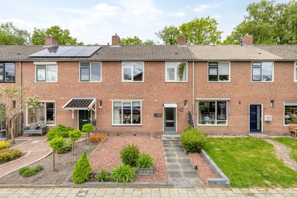 Te koop: NIEUW IN DE VERKOOP!! KEURIGE TUSSENWONING MET GROTE TUIN!!