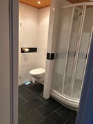 toilet en cabine.jpg