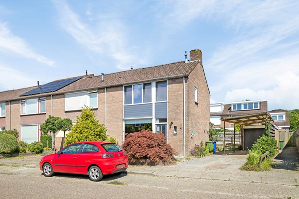 Hoekwoning met veel extra's en mogelijkheden! 