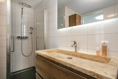 AV2 (5).JPG