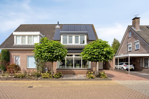 Leuk gelegen, verzorgde 2/1 kap woning! 