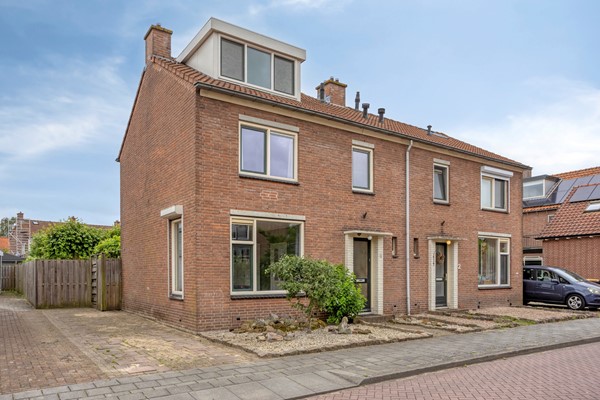 Ruimte 2/1 kap woning op royaal perceel!