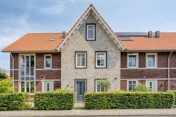 Instapklare tussenwoning met verrassend veel woonruimte!
