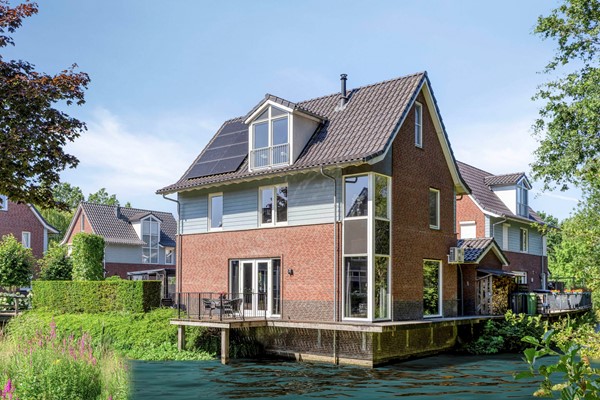 Moderne vrijstaande woning met garage en eigen oprit! 