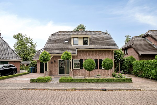 Leuk gelegen vrijstaande woning met zonnige tuin! 