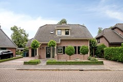Verkocht onder voorbehoud: Leuk gelegen vrijstaande woning met zonnige tuin! 