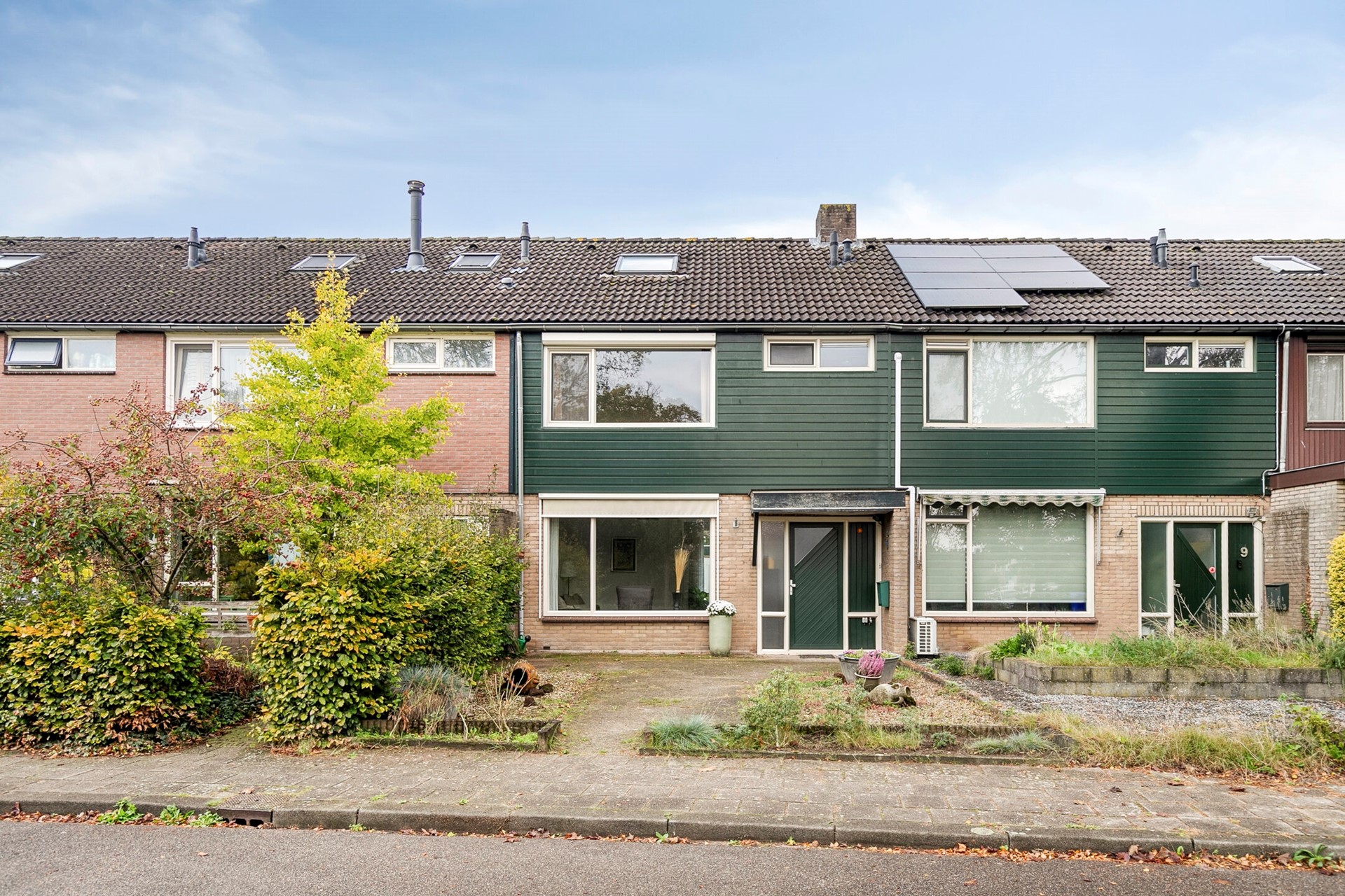 Tussenwoning te koop: van Goghlaan 7, Scherpenzeel