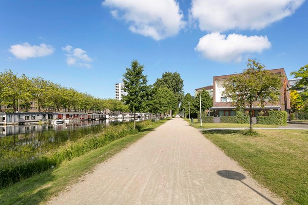 Medium property photo - Niek Engelschmanpark 91, 2525 WX Den Haag