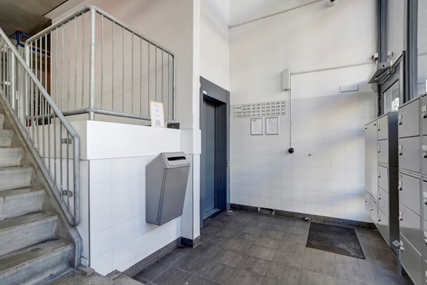 Medium property photo - Hobbemastraat 242A, 2526 JV Den Haag
