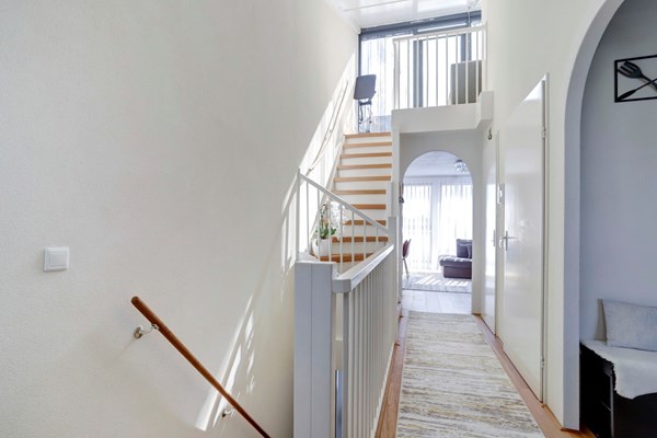 Medium property photo - Hobbemastraat 242A, 2526 JV Den Haag