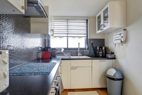 Medium property photo - Hobbemastraat 242A, 2526 JV Den Haag