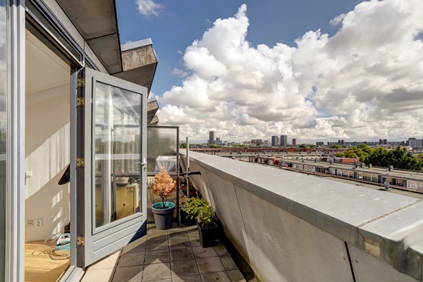 Medium property photo - Hobbemastraat 242A, 2526 JV Den Haag