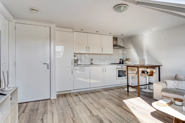 Medium property photo - De Genestetlaan 195B, 2522 LH Den Haag
