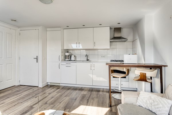 Medium property photo - De Genestetlaan 195B, 2522 LH Den Haag