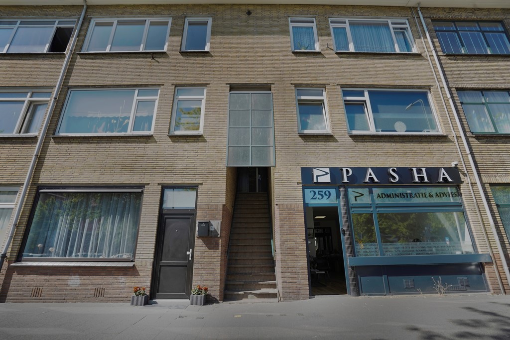 DSC02384-Edit.jpg DSC02384-Edit.jpg