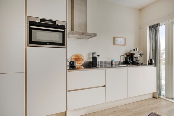 Medium property photo - Perenstraat 66, 2564 SG Den Haag