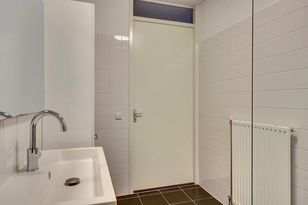 Medium property photo - Dedemsvaartweg 580, 2545 AS Den Haag