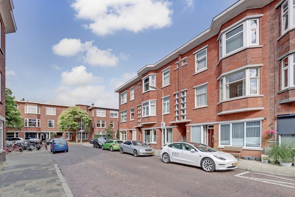 Medium property photo - Hoenderloostraat 13, 2573 RJ Den Haag