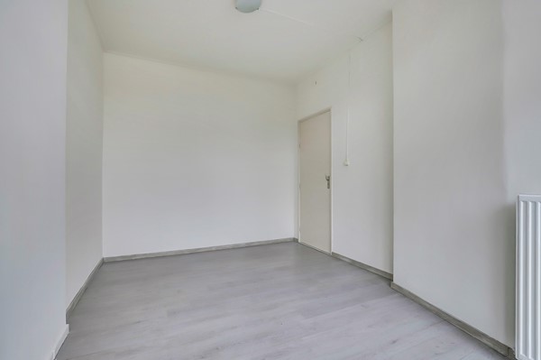 Medium property photo - Hoenderloostraat 13, 2573 RJ Den Haag