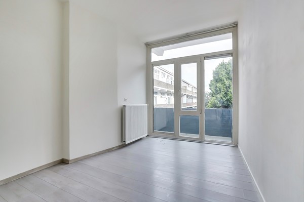 Medium property photo - Hoenderloostraat 13, 2573 RJ Den Haag
