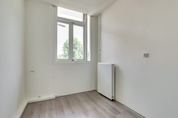 Medium property photo - Hoenderloostraat 13, 2573 RJ Den Haag