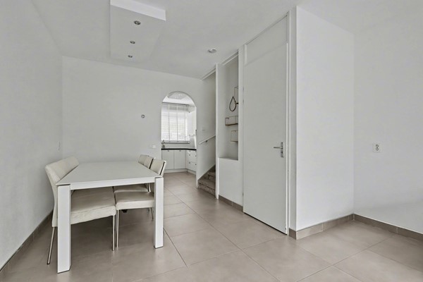 Medium property photo - Zwaardvegersgaarde 10, 2542 TE Den Haag