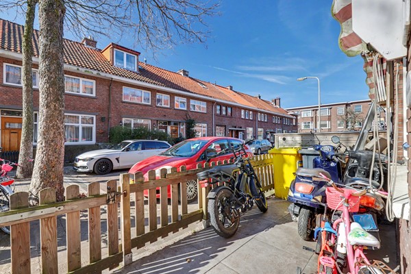 Medium property photo - Van Vlotenstraat 16, 2523 JC Den Haag