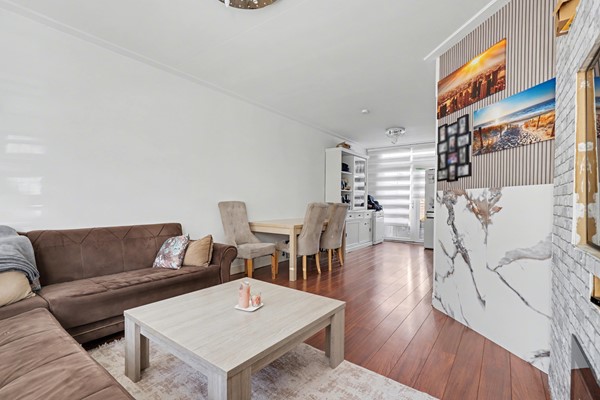 Medium property photo - Van Vlotenstraat 16, 2523 JC Den Haag