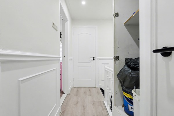 Medium property photo - Van Vlotenstraat 16, 2523 JC Den Haag