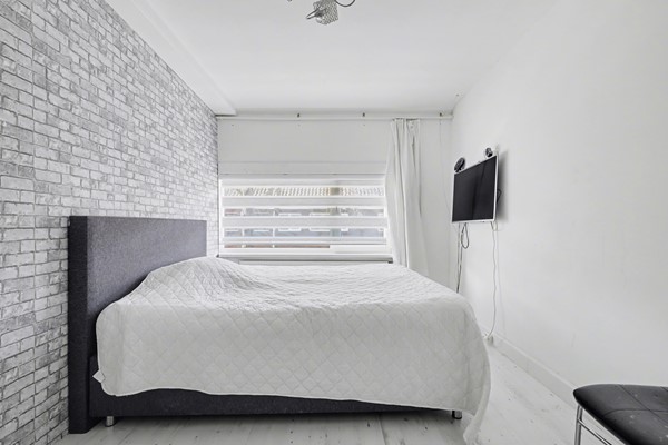 Medium property photo - Van Vlotenstraat 16, 2523 JC Den Haag