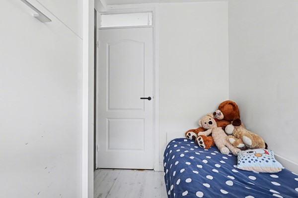 Medium property photo - Van Vlotenstraat 16, 2523 JC Den Haag