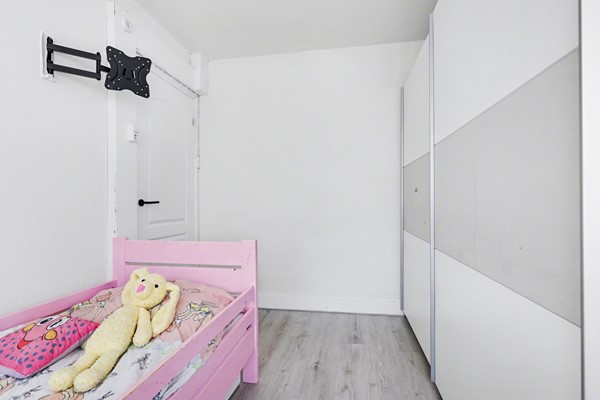 Medium property photo - Van Vlotenstraat 16, 2523 JC Den Haag