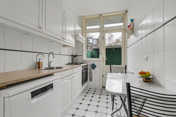 Medium property photo - Escamplaan 238, 2547 GN Den Haag