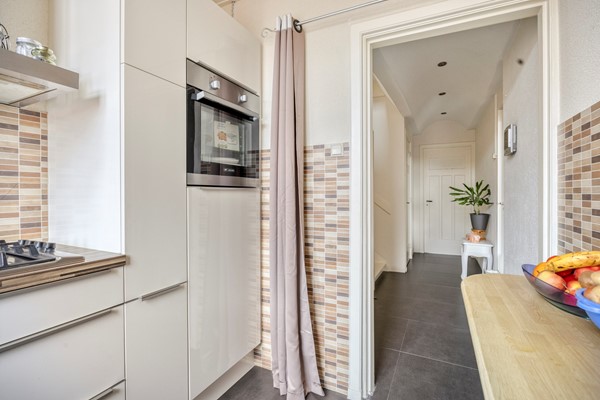 Medium property photo - Dierenselaan 142, 2573 KL Den Haag