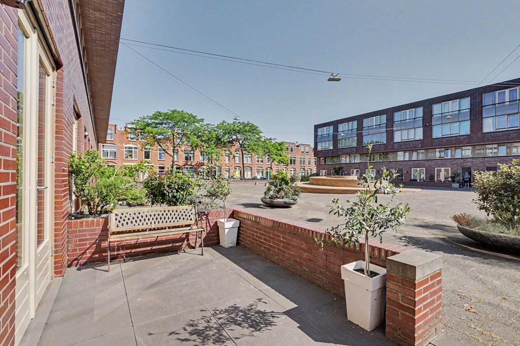 05_S_GRAVENHAGE_2561_RX_Madame_Curieplein_12.JPG