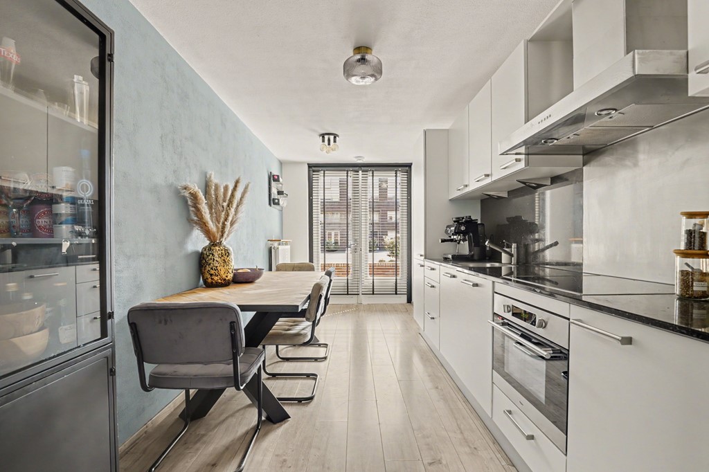 15_S_GRAVENHAGE_2561_RX_Madame_Curieplein_12.JPG