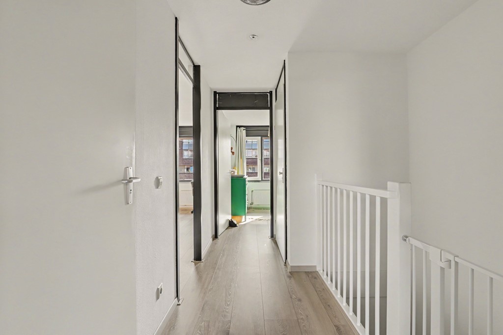 21_S_GRAVENHAGE_2561_RX_Madame_Curieplein_12.JPG