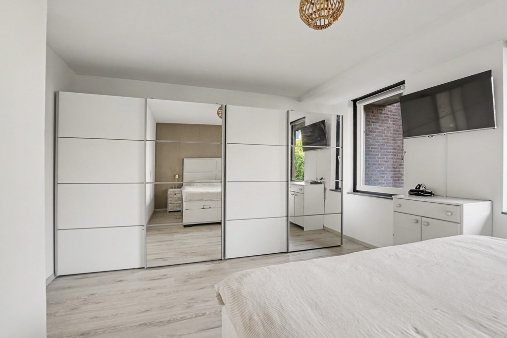 29_S_GRAVENHAGE_2561_RX_Madame_Curieplein_12.JPG