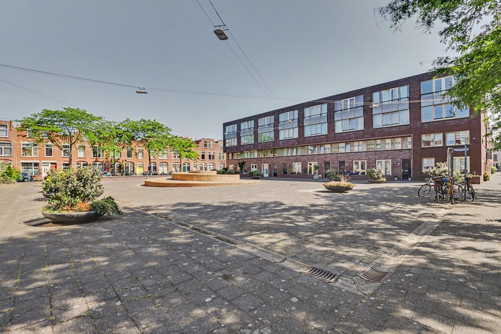 41_S_GRAVENHAGE_2561_RX_Madame_Curieplein_12.JPG